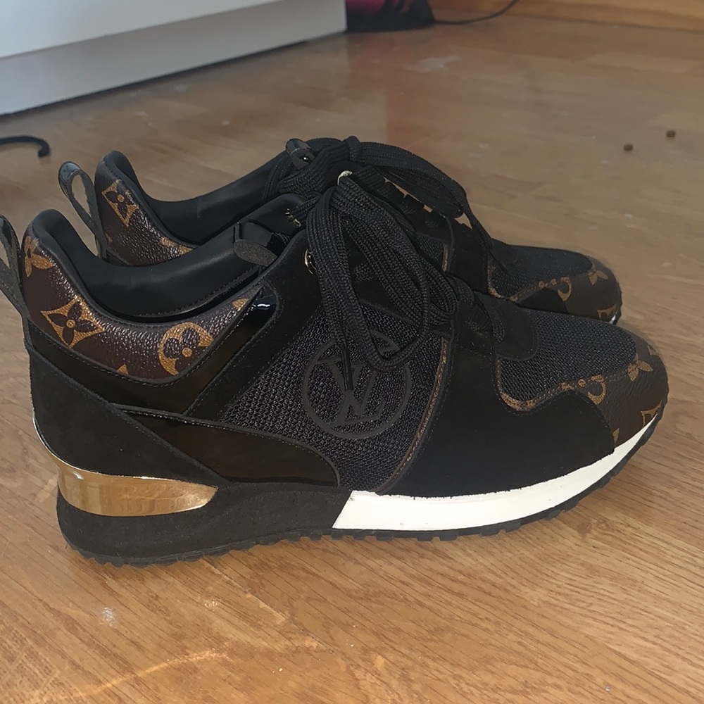 Authentic Louis Vuitton Sneakers